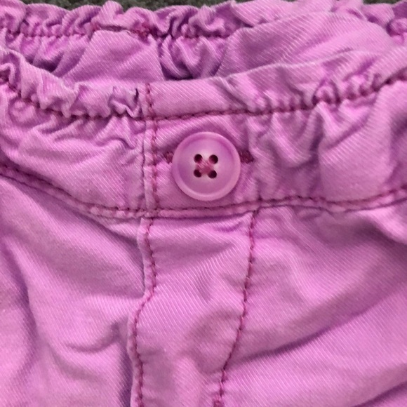 Toddler girls Oshkosh b’gosh Pink shorts in size 2T - Picture 3 of 5